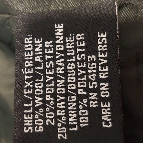 GUESS coat.Forest green,part wool coat.Size L fits like an M.Pre-owned like new. - Picture 5 of 6